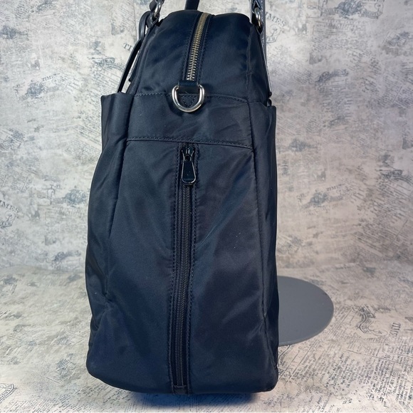 Lo & Sons The O.M.G. Bag - Picture 5 of 14